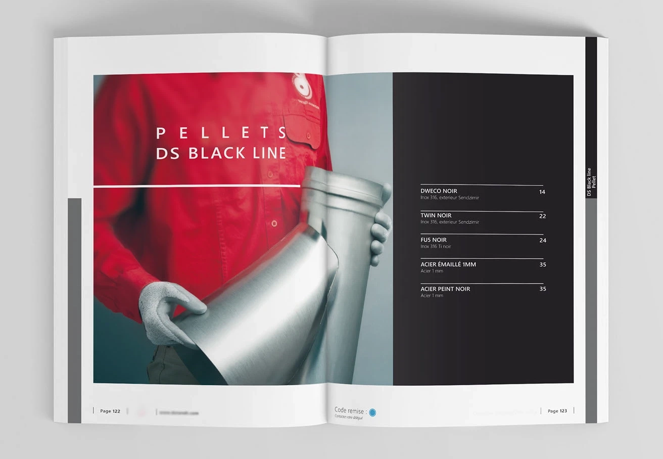 Ouverture de chapitre du catalogue avec photographie de produit et composition typographique